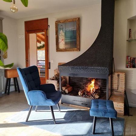 Harveys Homestay - Adults Only Mieres  Екстериор снимка