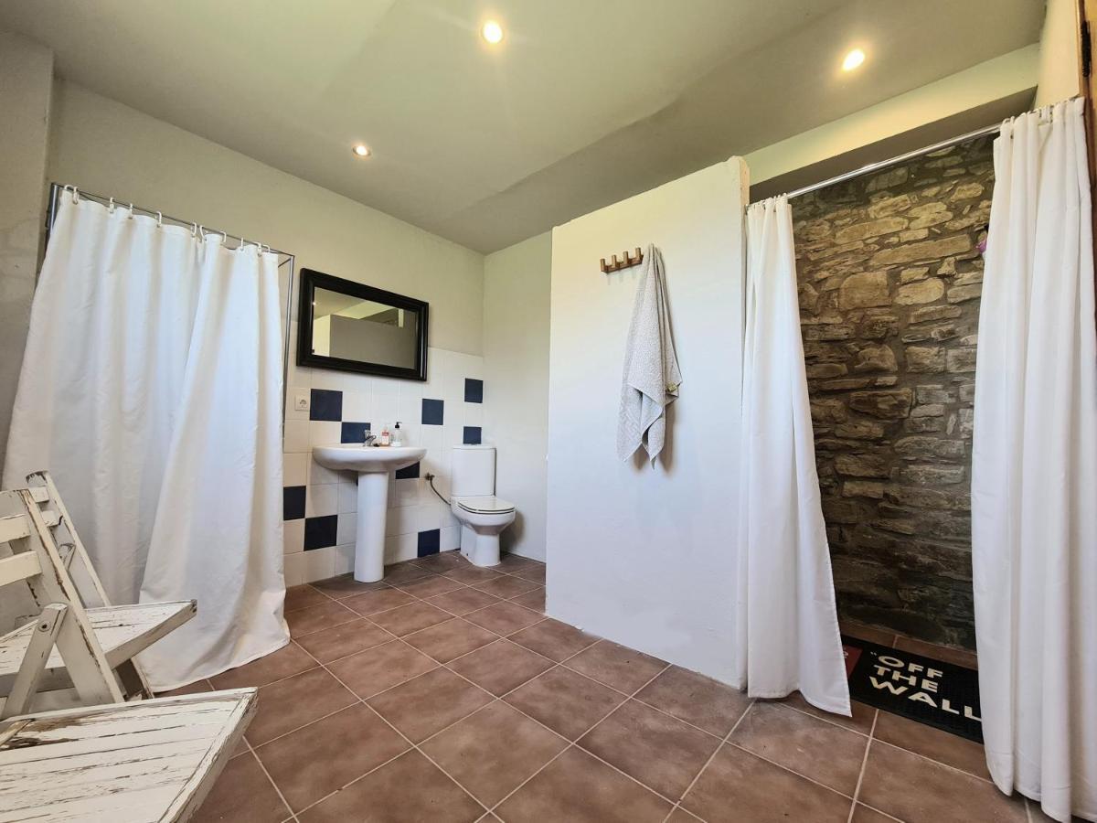 Harveys Homestay - Adults Only Mieres  Екстериор снимка