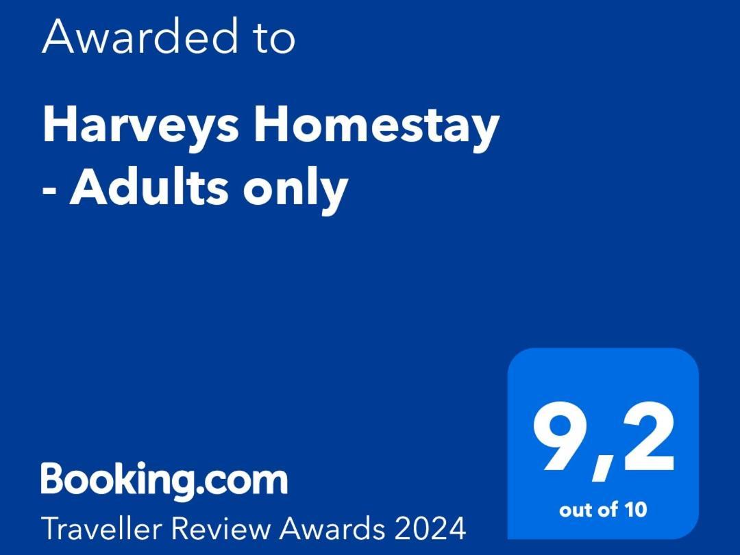 Harveys Homestay - Adults Only Mieres  Екстериор снимка